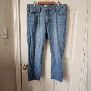 Universal Thread High Rise Slim Straight Leg Blue Jeans 14